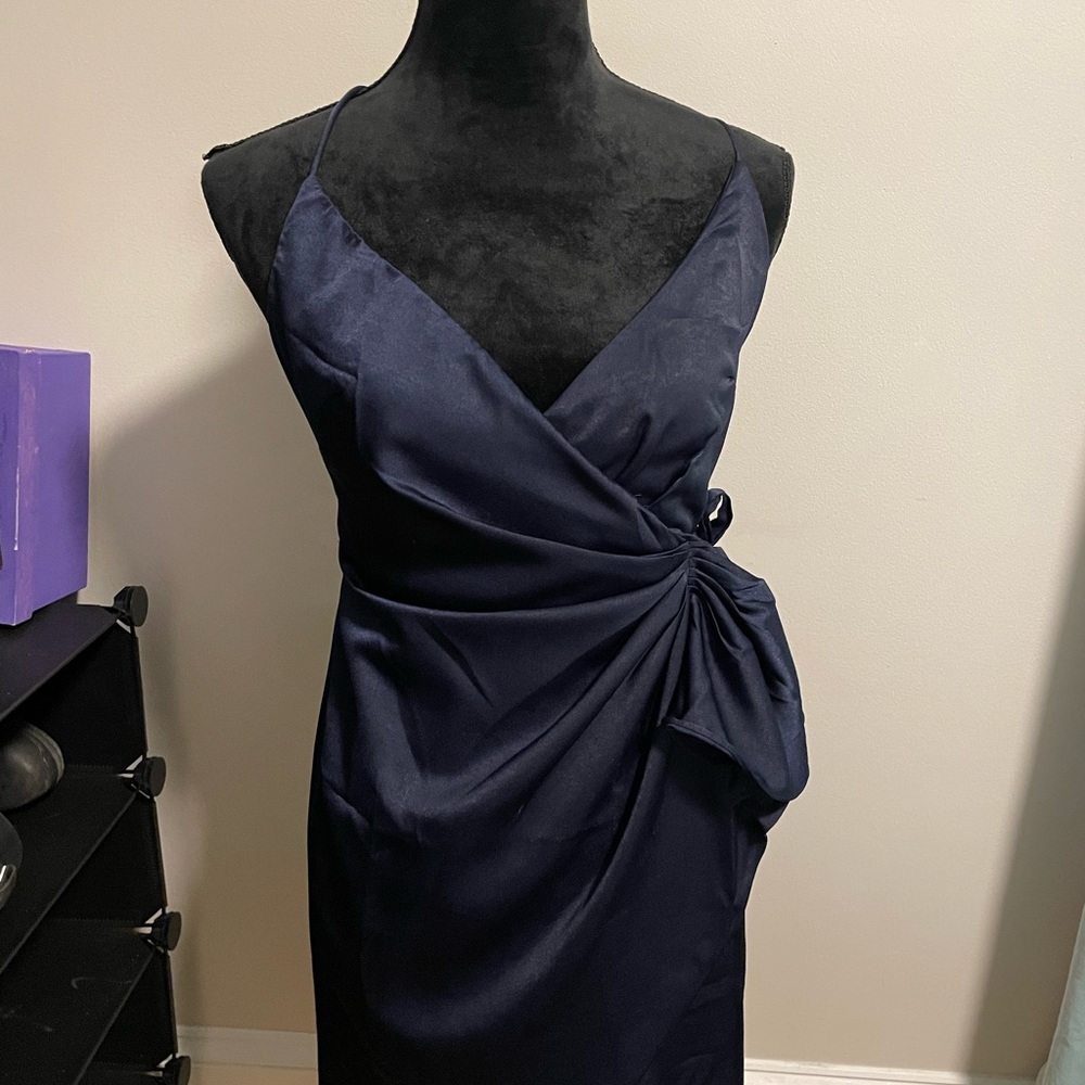 If the gown fits dress navy size small by hello molly NWT